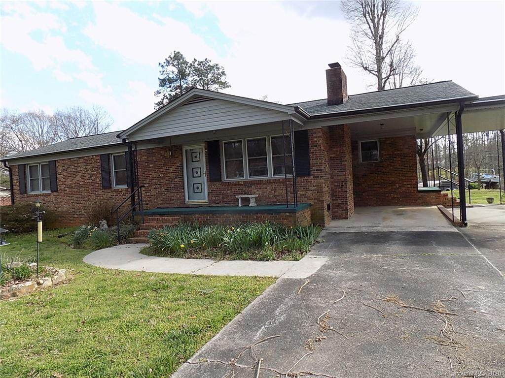 215 Witten Lane - Photo 1