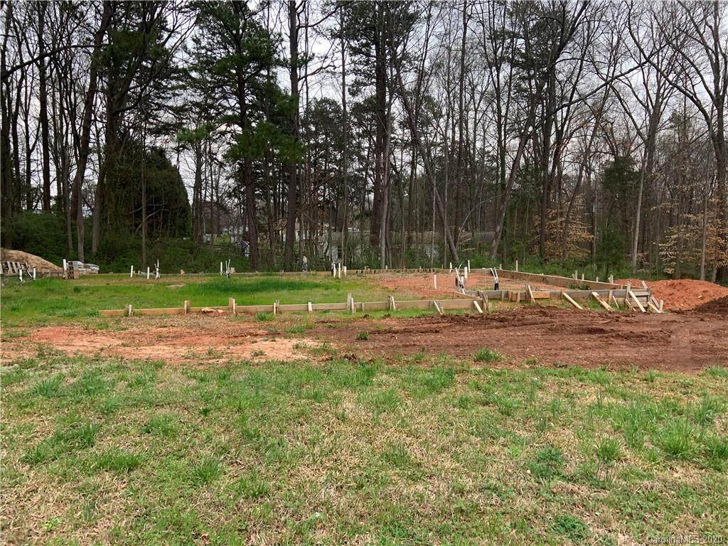 111 Hollifield Street - Photo 1