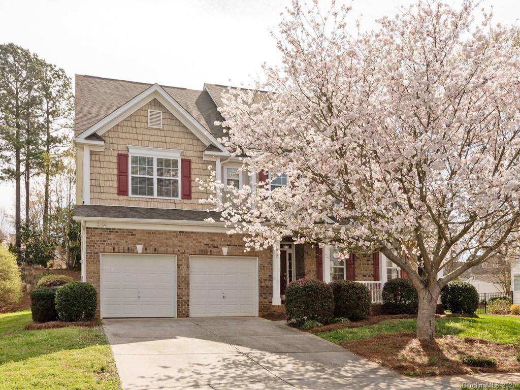 612 Clouds Way - Photo 1