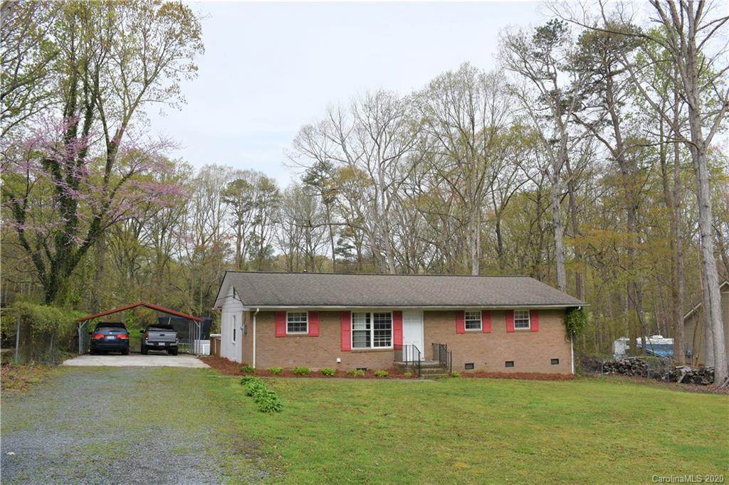 305 Forest Park Road - Photo 1