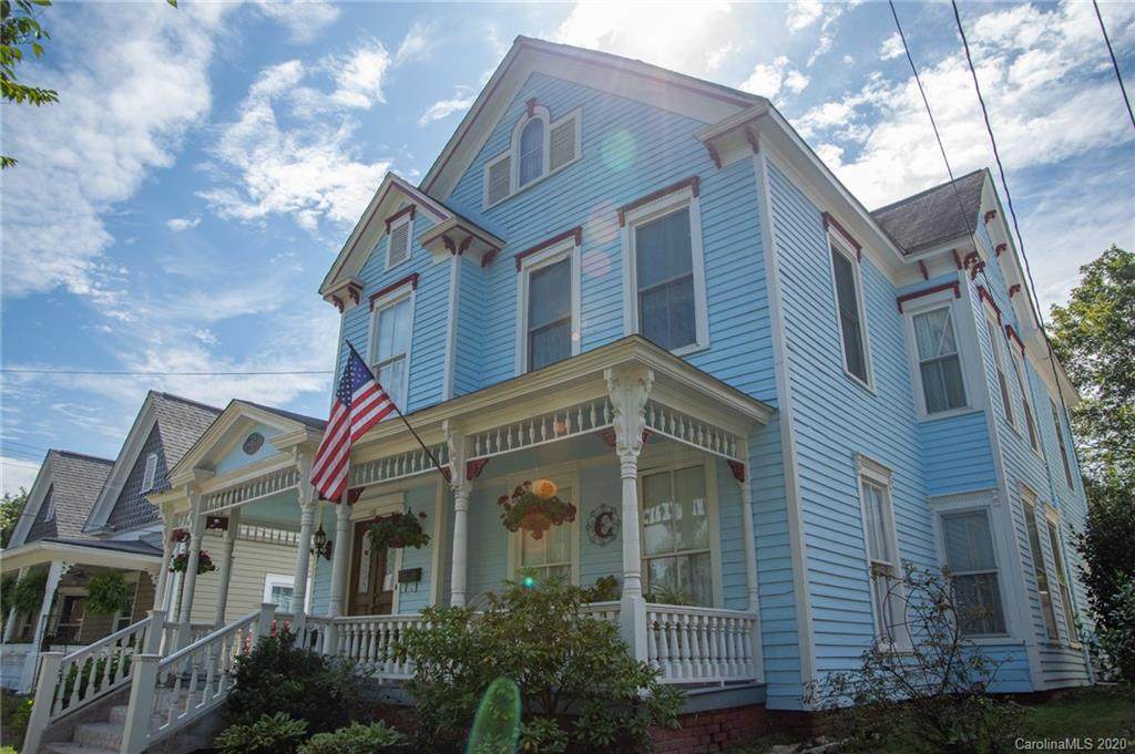 403 Carolina Avenue - Photo 1