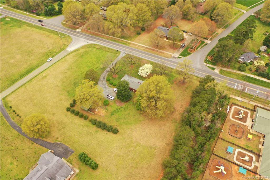 6100 Matthews Mint Hill Road - Photo 1