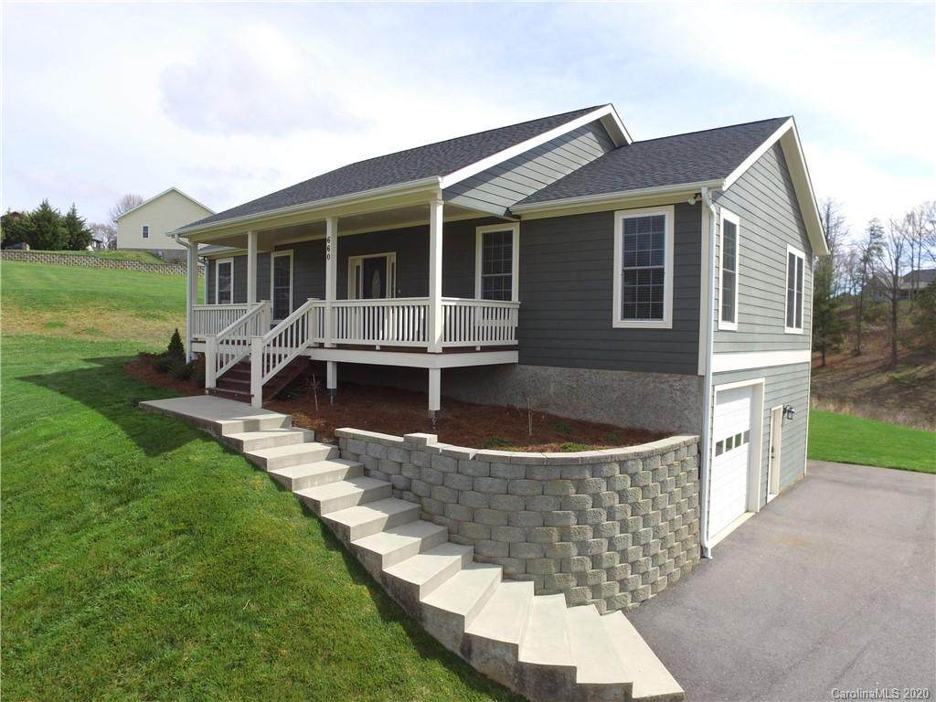 660 Oak Lane - Photo 1