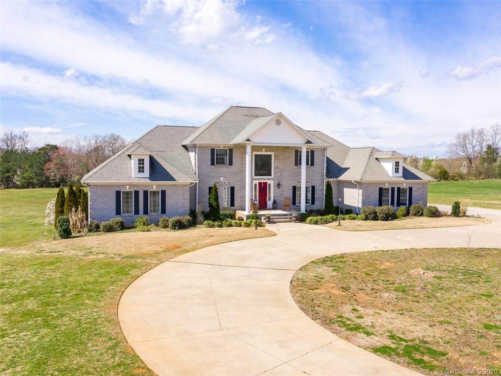 745 Peachtree Road - Photo 1