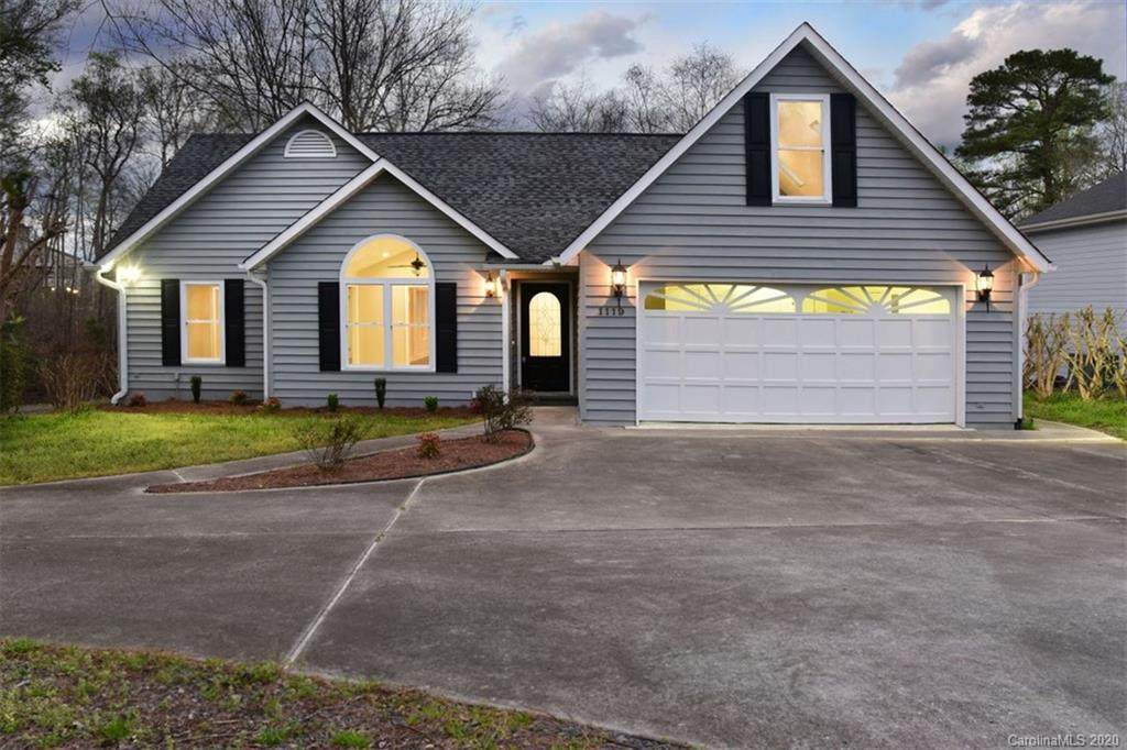 1119 Fairfield Road - Photo 1