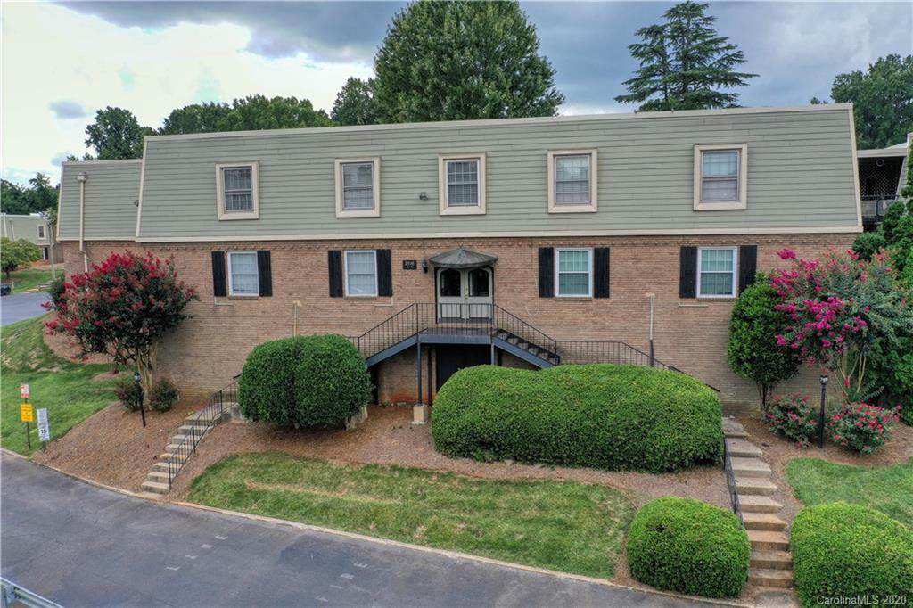 2616 Park Road - Photo 1