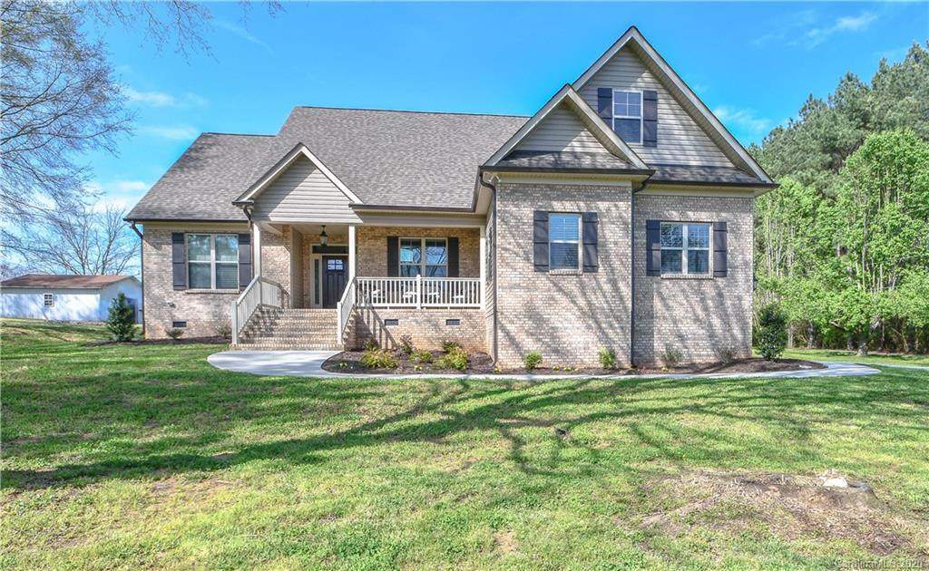 3215 Baucom Manor Road - Photo 1