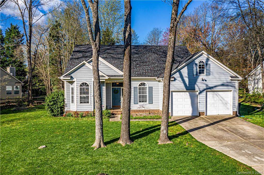 635 Oakbluff Circle - Photo 1