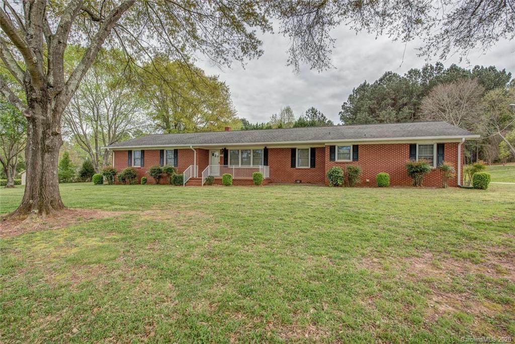 1108 Dallas Stanley Highway - Photo 1 1108 Dallas Stanley Highway - Photo 1