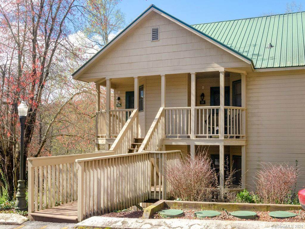160 Whitney Boulevard - Photo 1