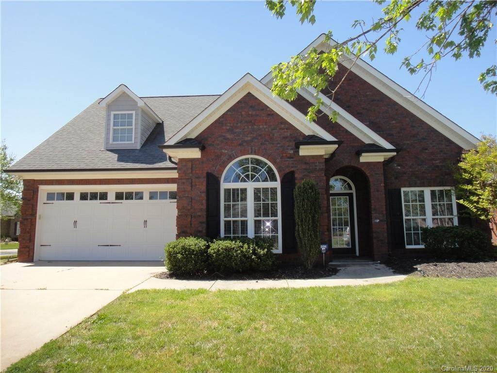 121 Merrifield Drive - Photo 1