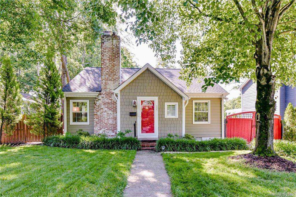 3821 Selwyn Avenue - Photo 1