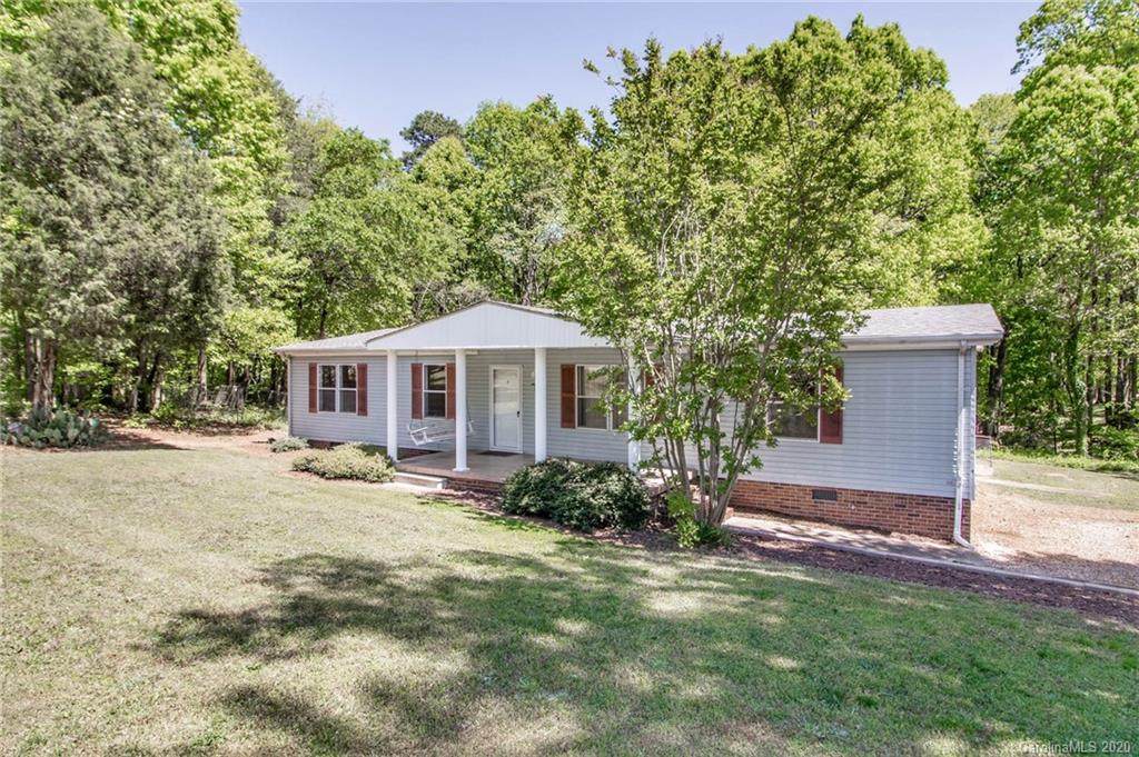 157 Whitman Circle - Photo 1