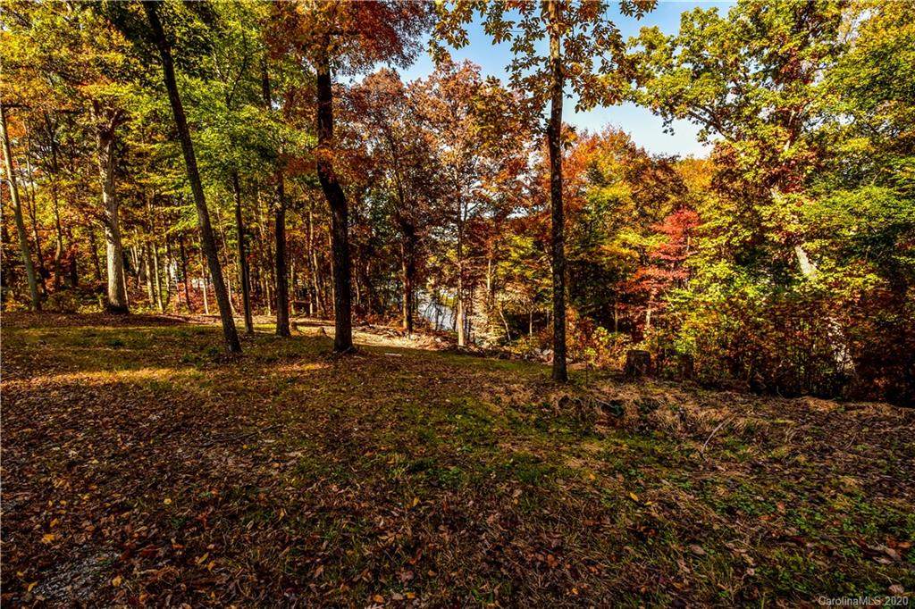 201 Greenbay Road - Photo 1
