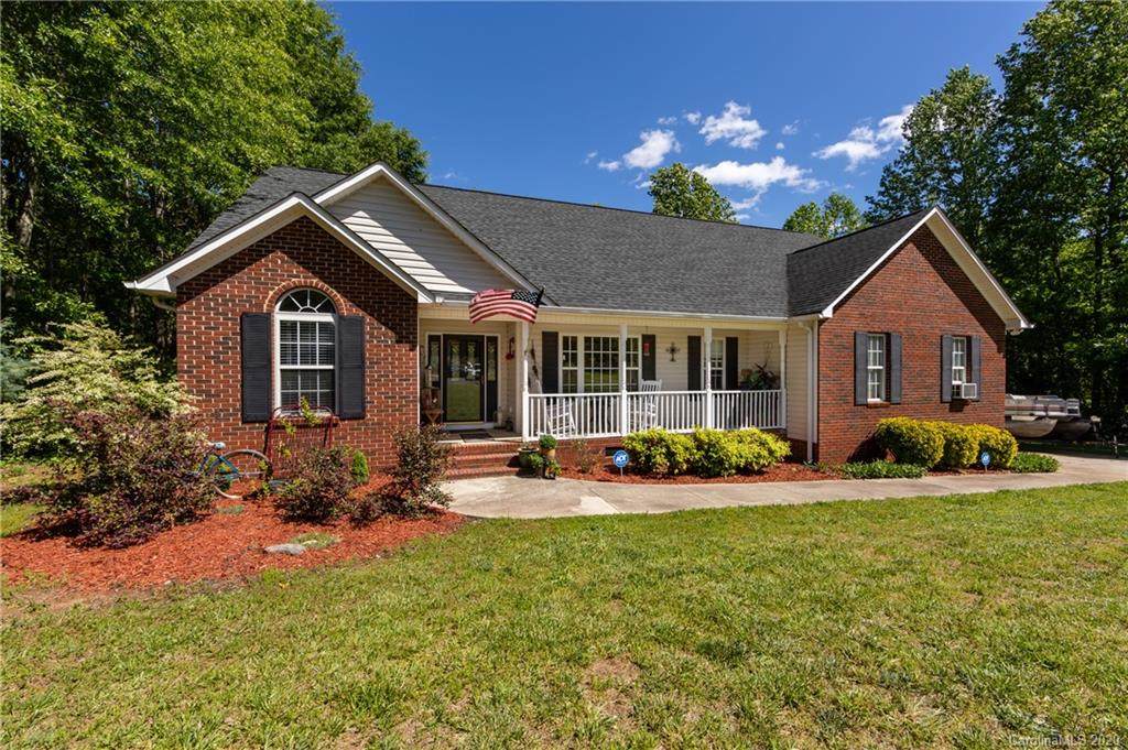 529 Willow Landing Drive - Photo 1 529 Willow Landing Drive - Photo 1