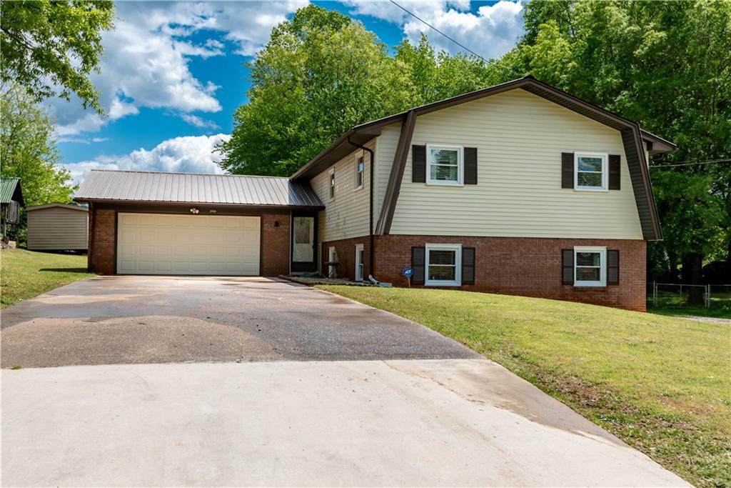 2560 31st Street Drive - Photo 1 2560 31st Street Drive - Photo 1