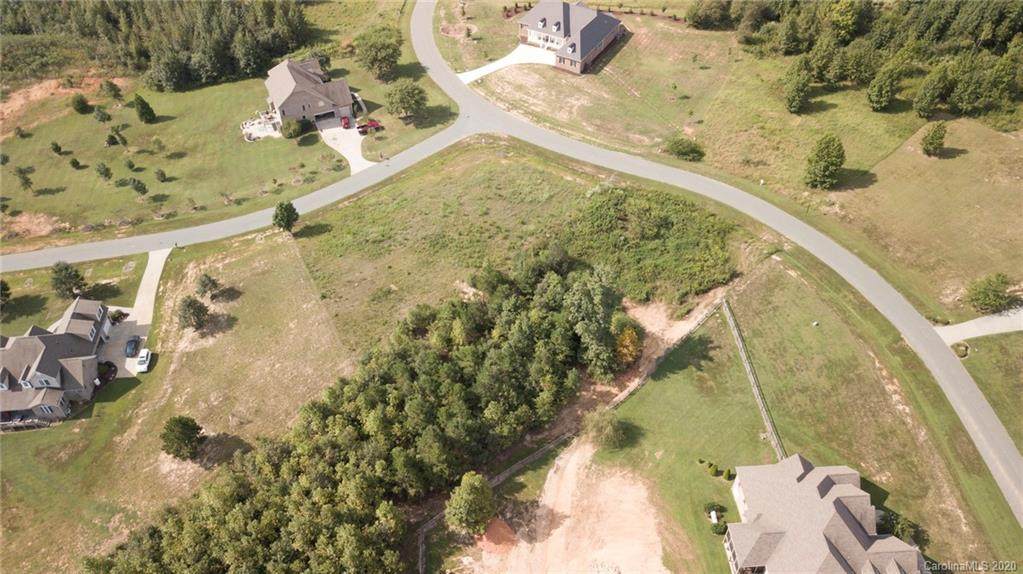 6312 Wolf Creek Circle - Photo 1 6312 Wolf Creek Circle - Photo 1