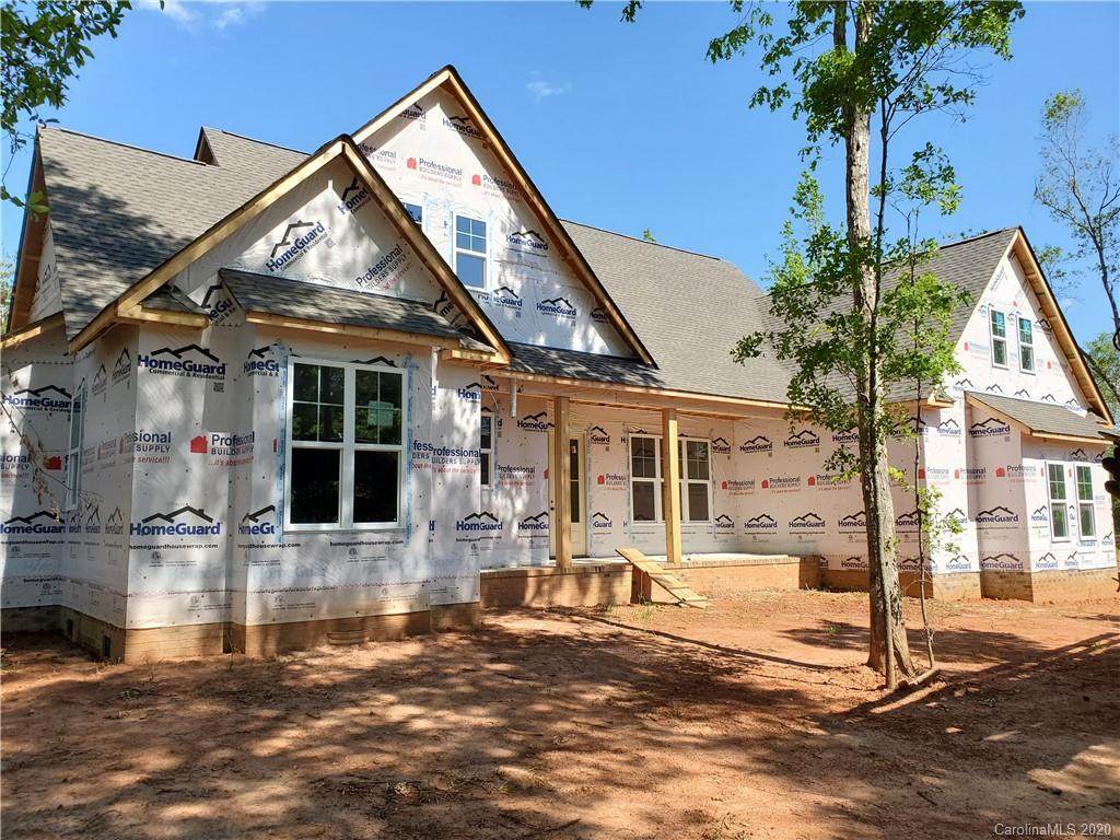 6131 Sanders Landing Lane - Photo 1 6131 Sanders Landing Lane - Photo 1