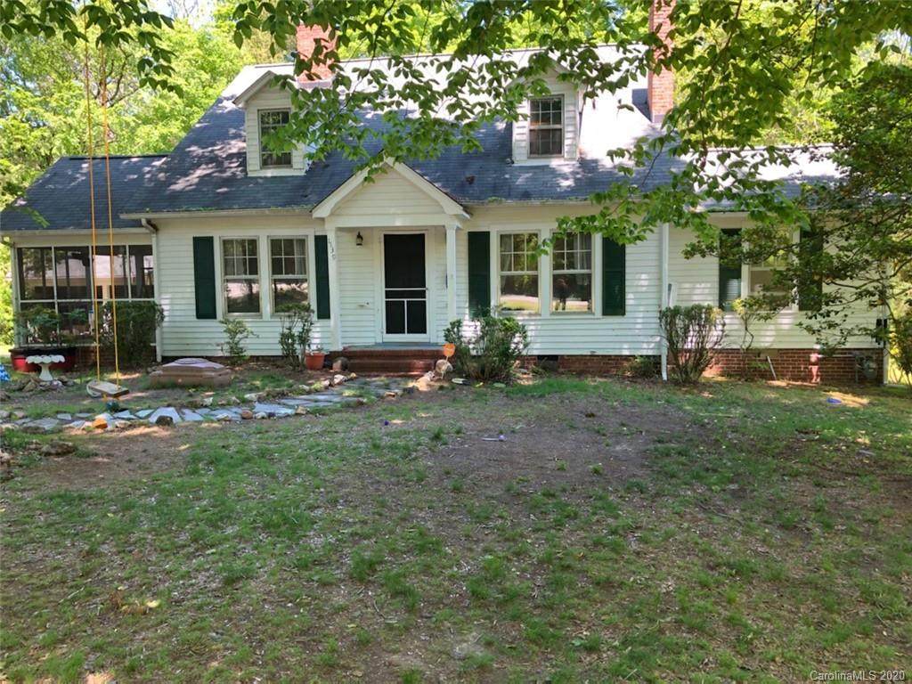 1139 Greensboro Street - Photo 1