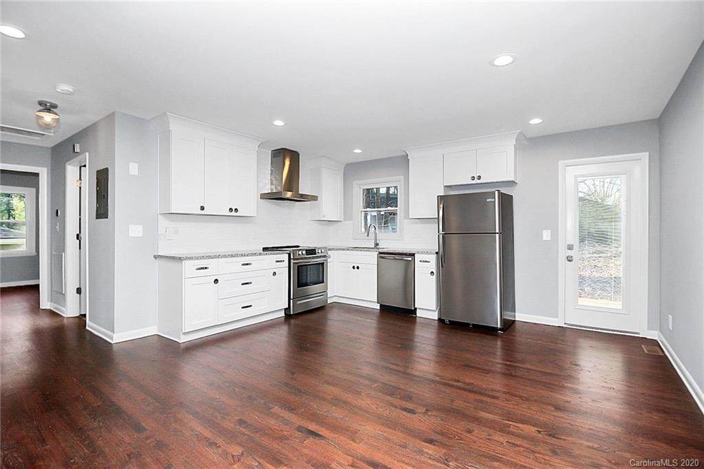 1702 Herrin Avenue - Photo 1 1702 Herrin Avenue - Photo 1