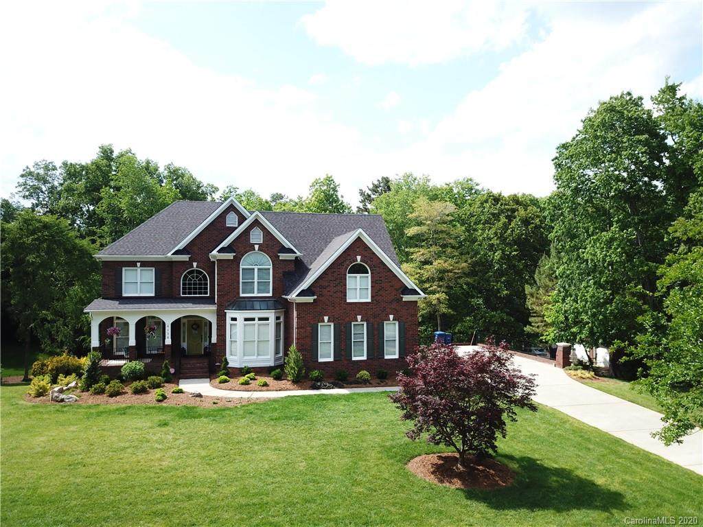6138 Bluebird Hill Lane - Photo 1 6138 Bluebird Hill Lane - Photo 1