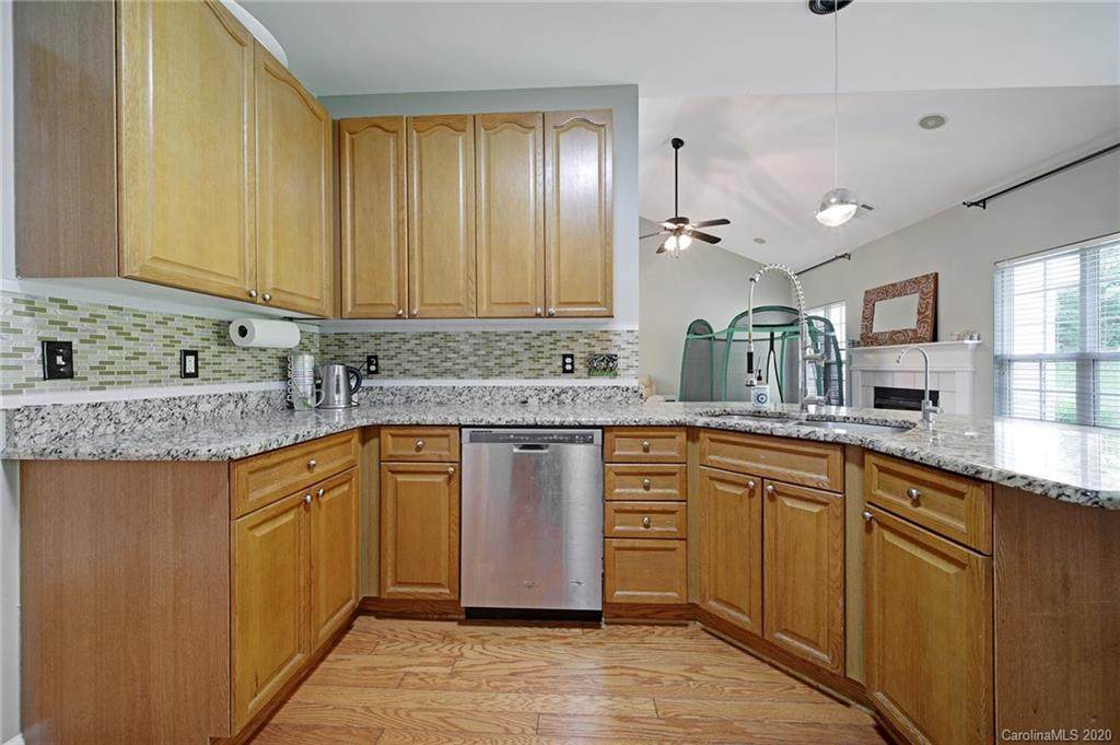 12731 Vantage Point Lane - Photo 1 12731 Vantage Point Lane - Photo 1