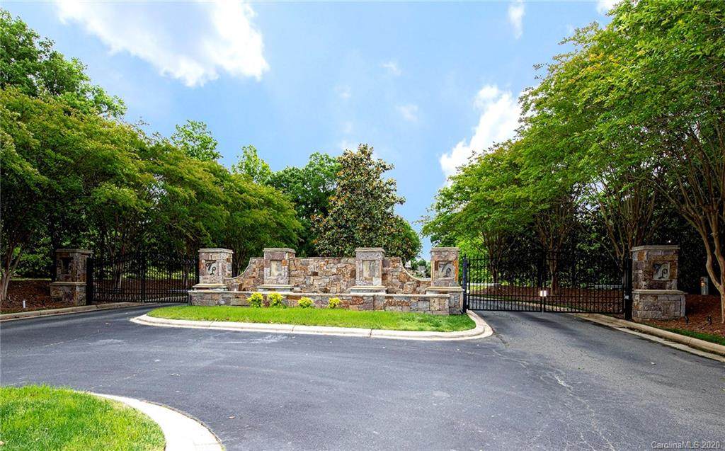 8204 Victoria Lake Drive - Photo 1