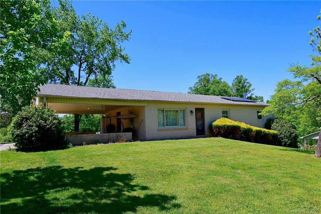 2862 Emerald Circle - Photo 1 2862 Emerald Circle - Photo 1