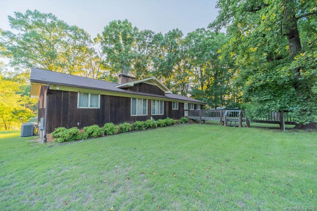 8085 Windsong Road - Photo 1 8085 Windsong Road - Photo 1
