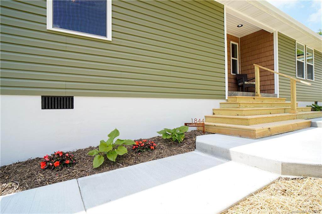1844 Willow Road - Photo 1 1844 Willow Road - Photo 1