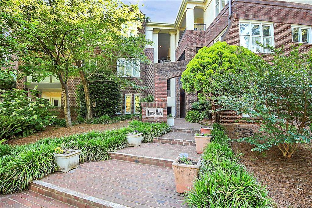 325 Queens Road - Photo 1