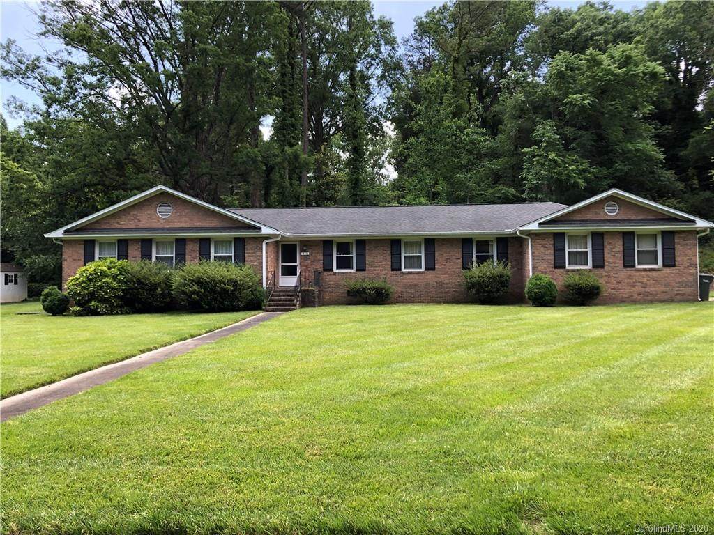 228 Suburban Avenue - Photo 1 228 Suburban Avenue - Photo 1