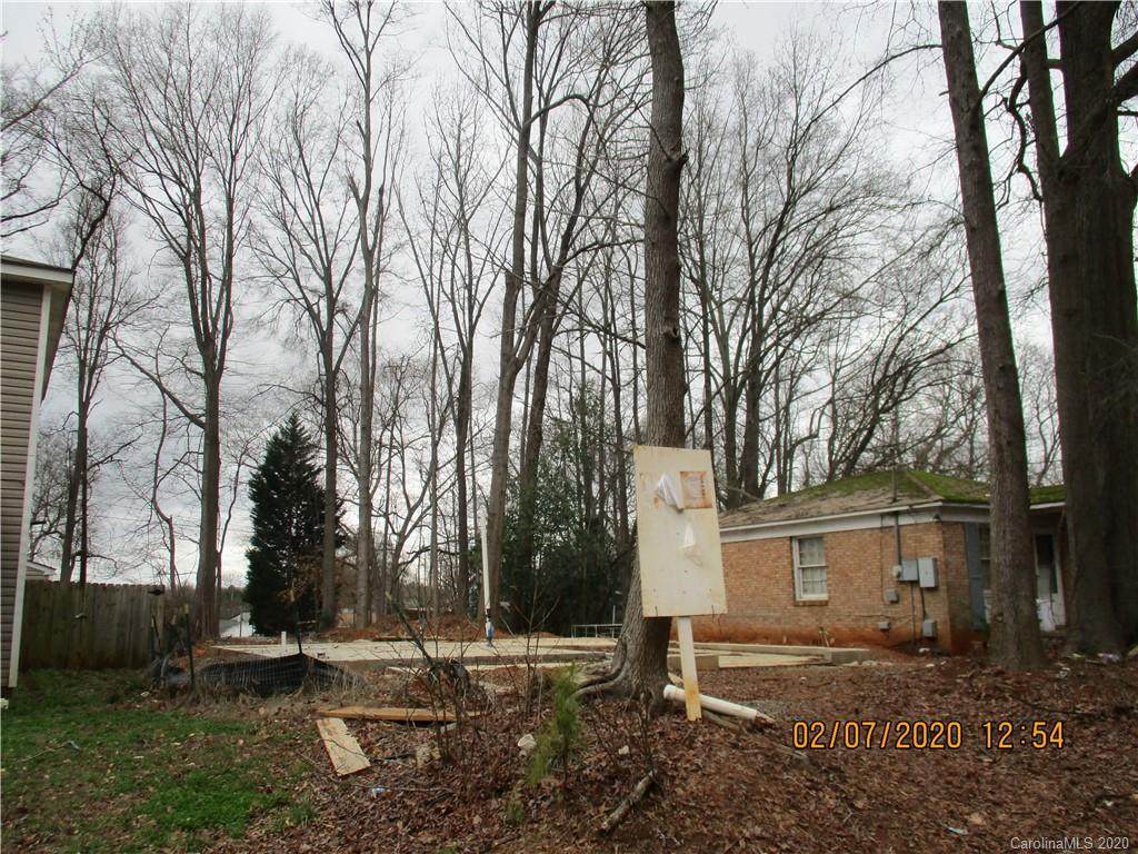 1721 Mcdonald Street - Photo 1