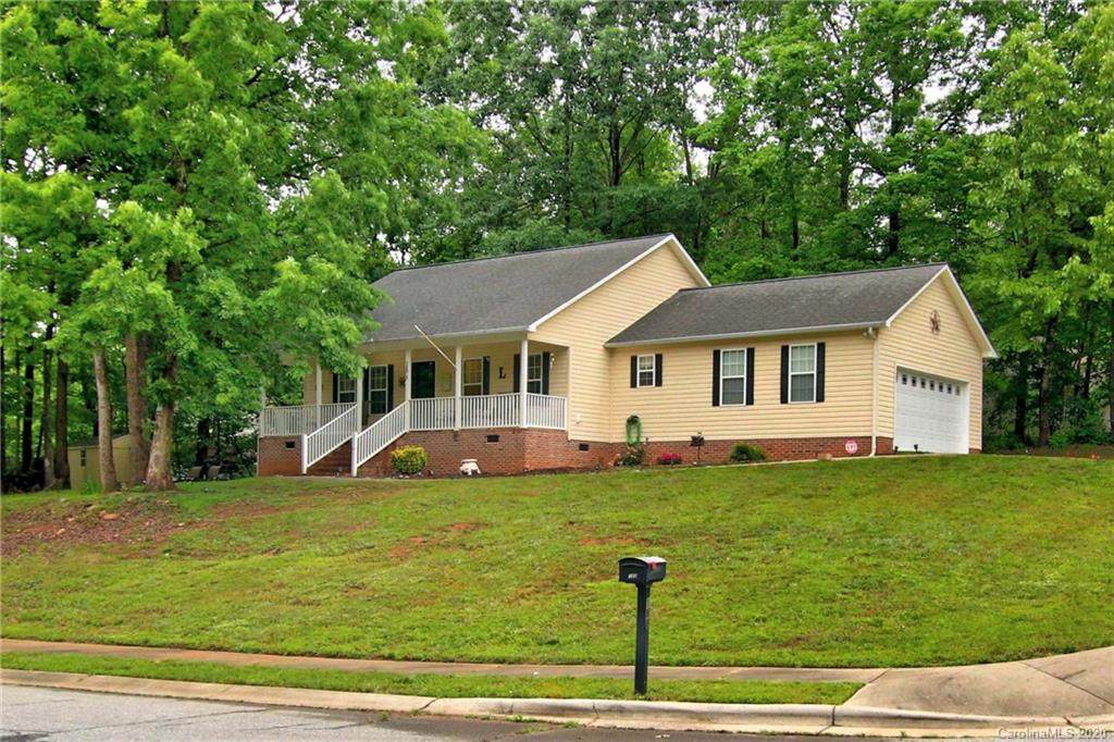 188 Shenandoah Loop - Photo 1