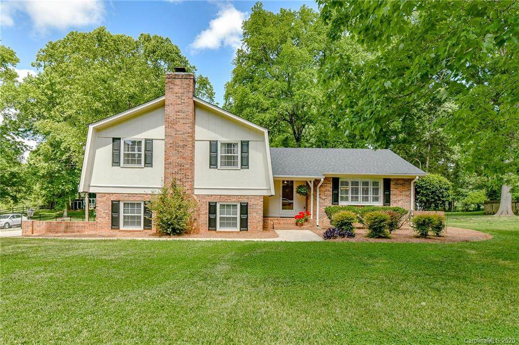 7011 Old Oak Lane - Photo 1 7011 Old Oak Lane - Photo 1
