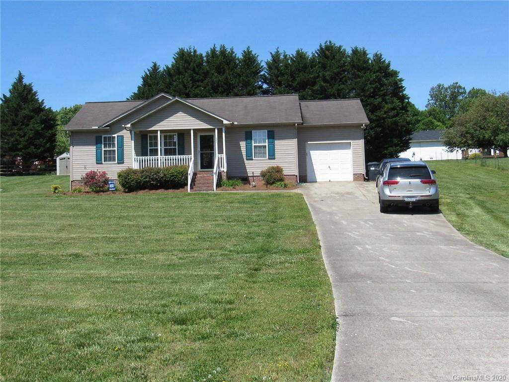 129 Mount Zion Drive - Photo 1