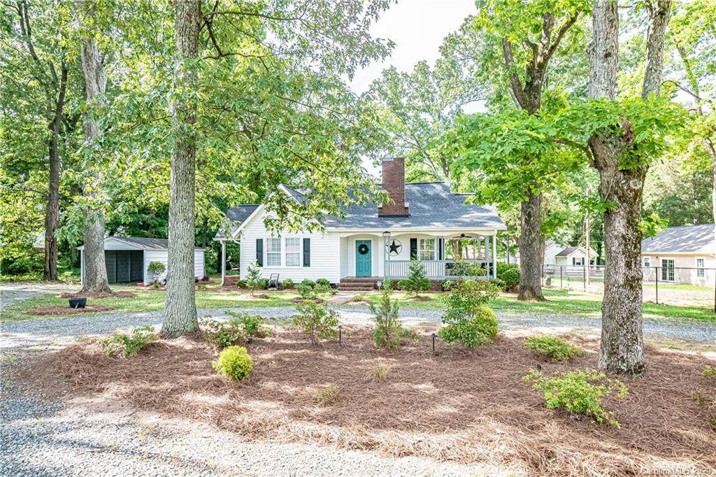 7015 Tuckaseegee Road - Photo 1 7015 Tuckaseegee Road - Photo 1