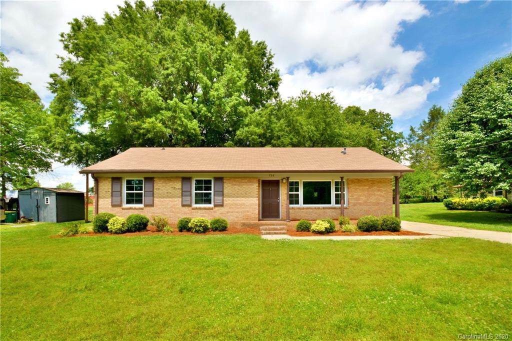 732 Pinehurst Street - Photo 1 732 Pinehurst Street - Photo 1