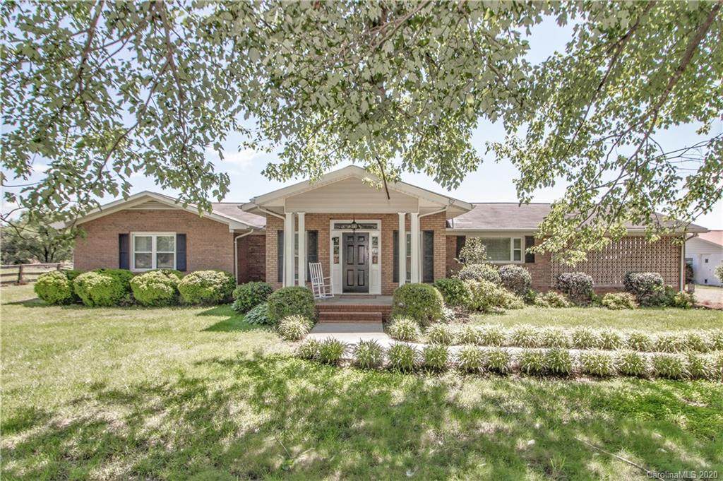3828 Chipley Ford Road - Photo 1