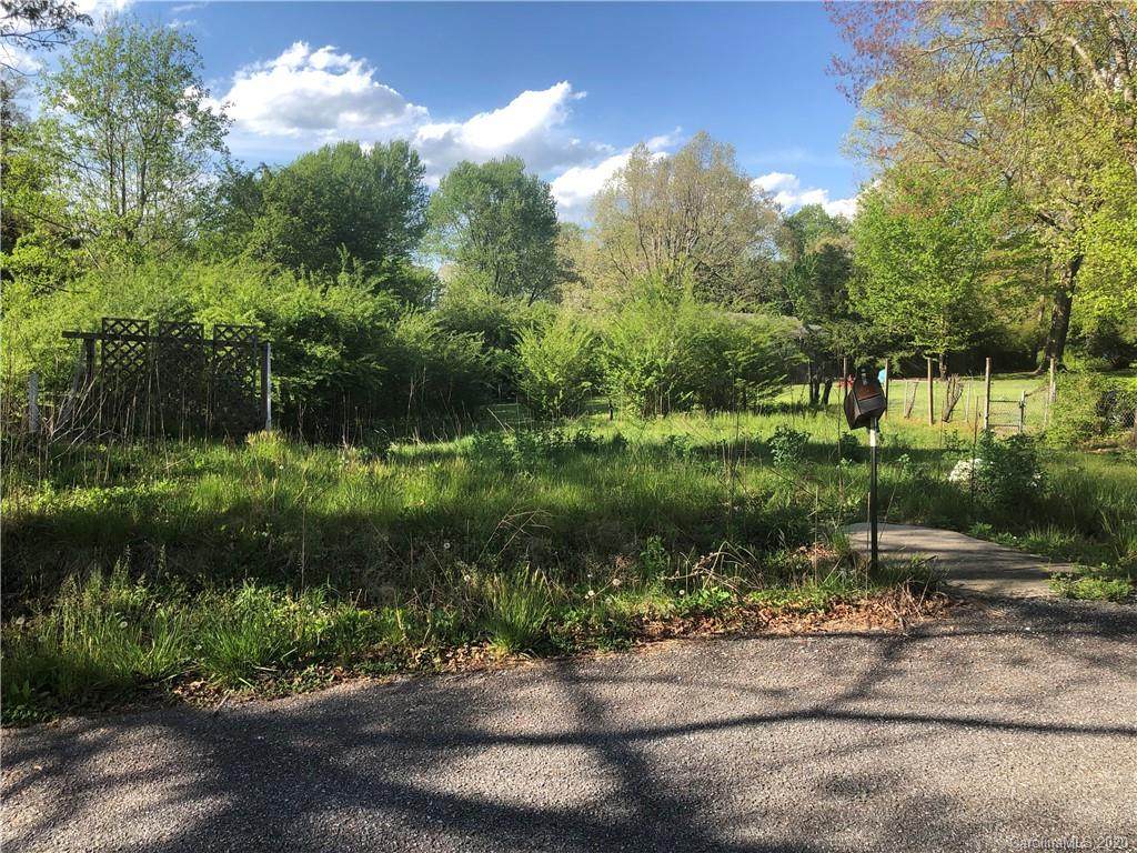 202 Dundee Street - Photo 1