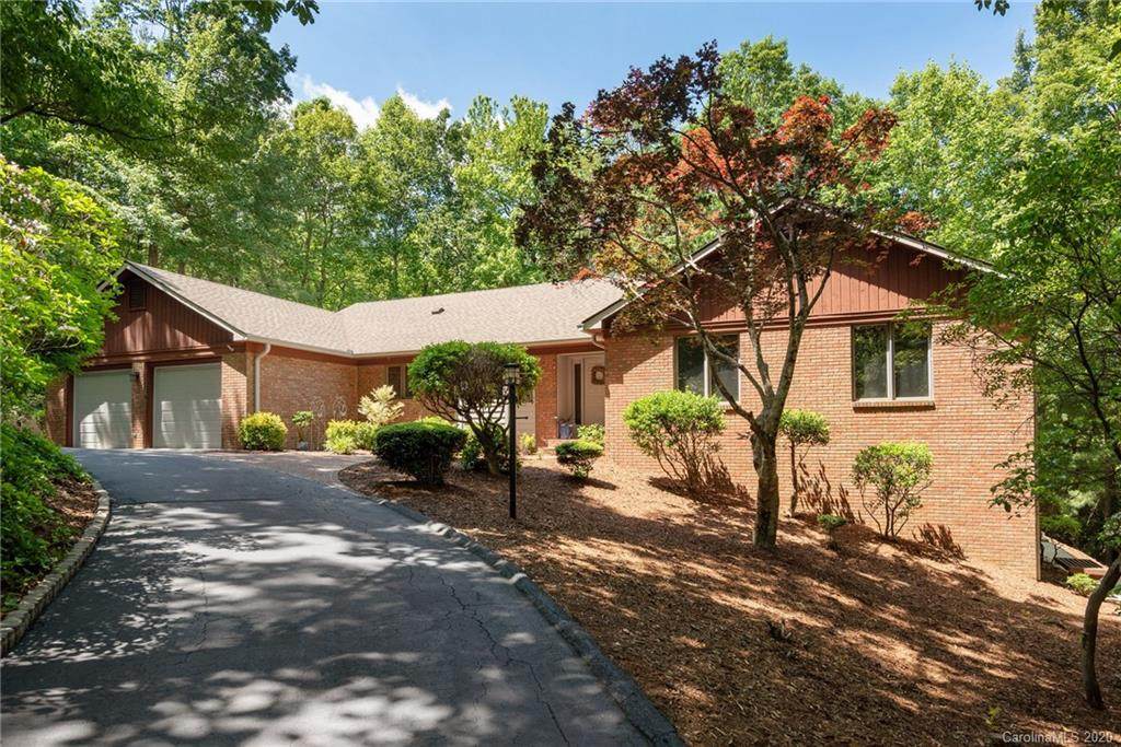 105 Greenleaf Drive - Photo 1