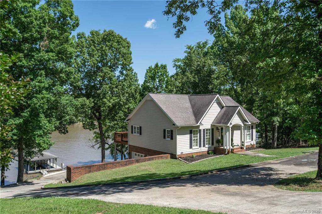 2736 Singleton Creek Road - Photo 1
