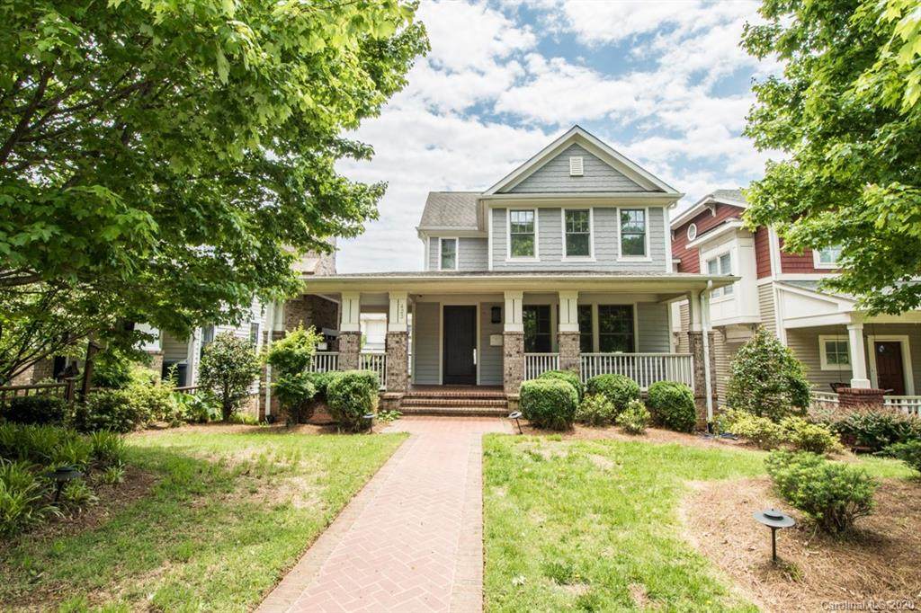 423 Summit Avenue - Photo 1