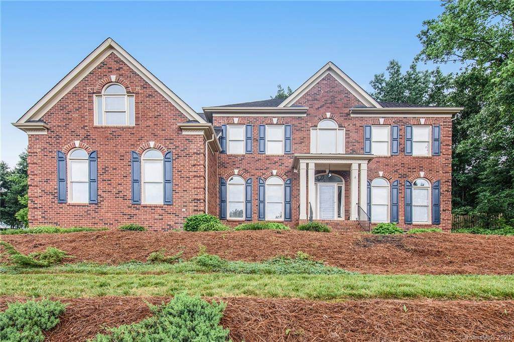 1325 Bershire Lane - Photo 1