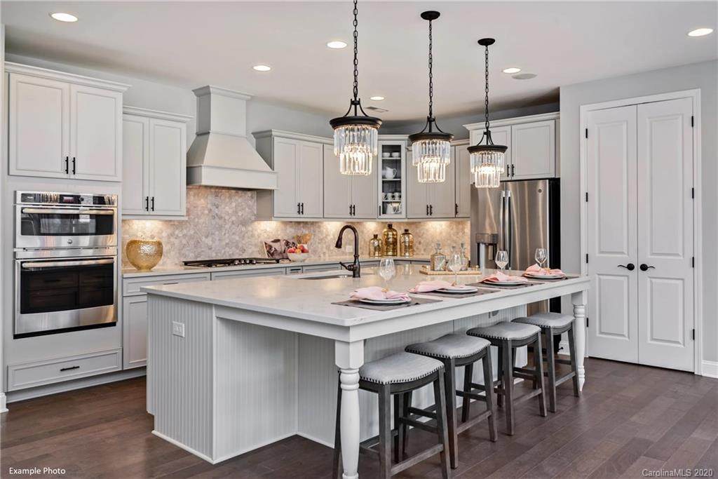 2106 Whispering Way - Photo 1
