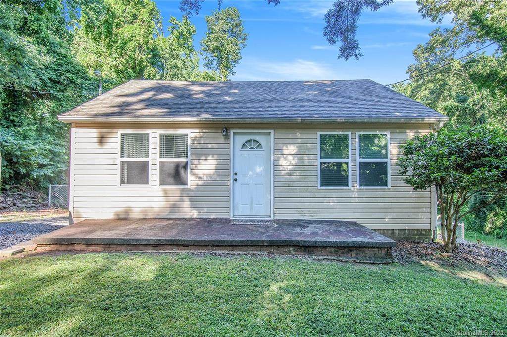 121 Fairway Lane - Photo 1