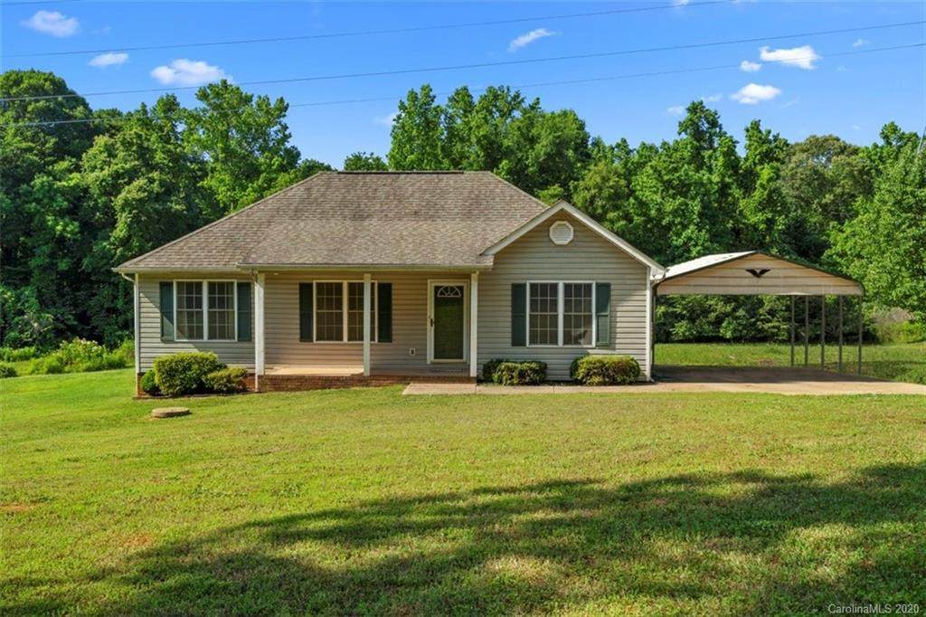 2839 Greenleaf Road - Photo 1