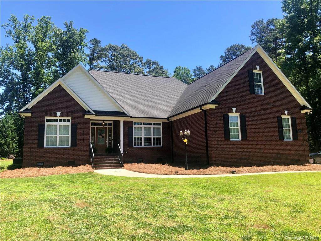 174 Elizabeth Drive - Photo 1