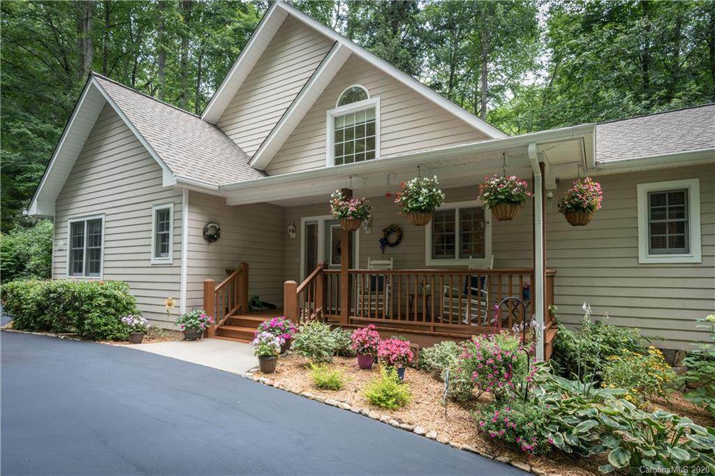 118 Streamside Drive - Photo 1