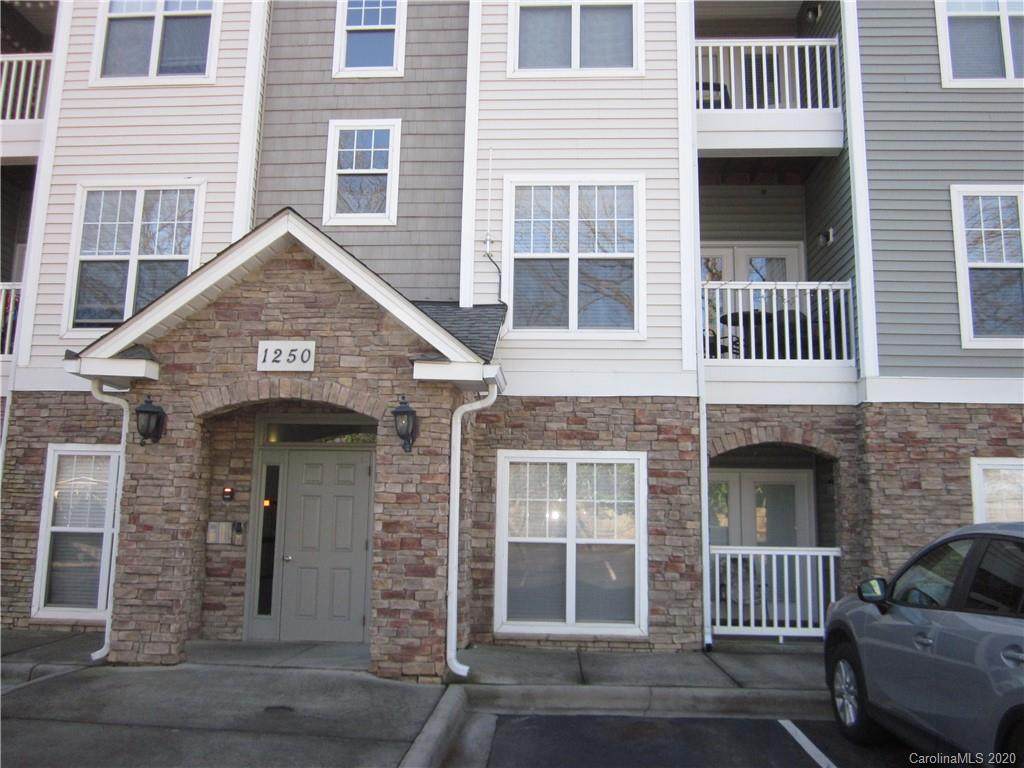 1268 Duncan Gardens Drive - Photo 1